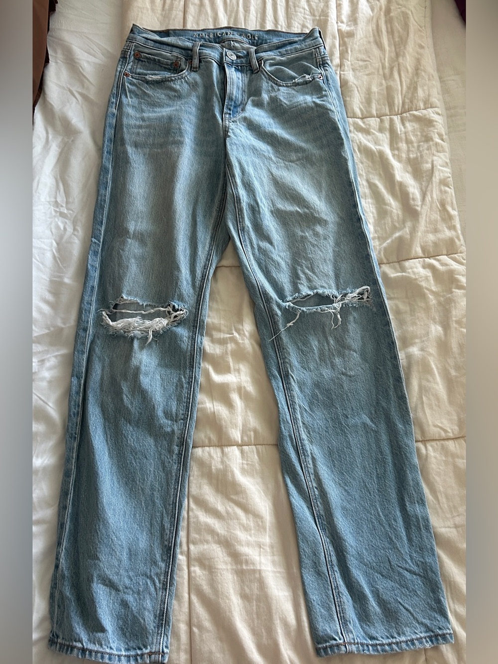 American Eagle 90s Vintage Distressed Jeans Light Wash Size 2